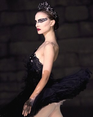 Natalie Portman trong phim Black Swan...